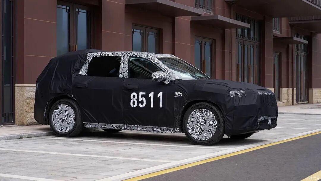 “杭州湾卡宴” 来了！配三电机，预计40万起，明年就能看新车！