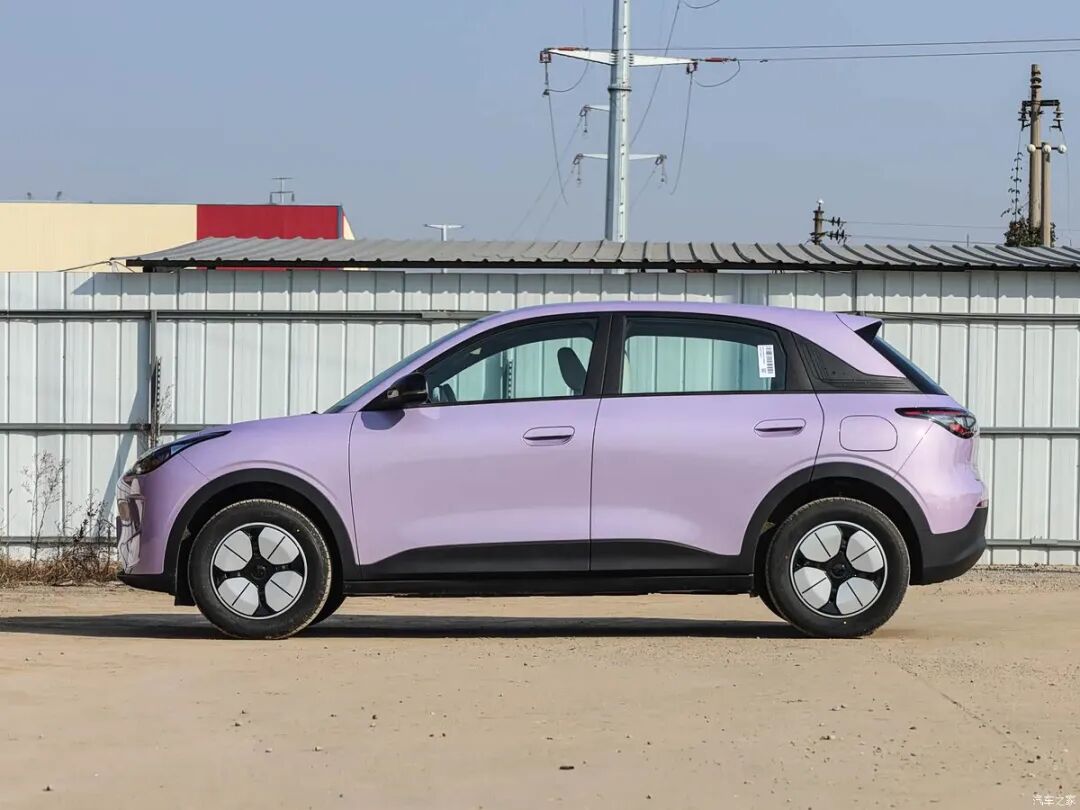 10万买代步车，你会选它还是海豚、缤果PLUS？